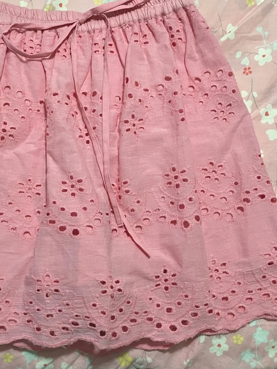Deja Bleu Dresses & Skirts - Pink cotton eyelet mini skirt - NWOT, size M